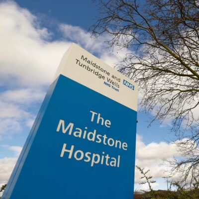 Outisde-Maidstone-Hospital-news-story-pic-scaled